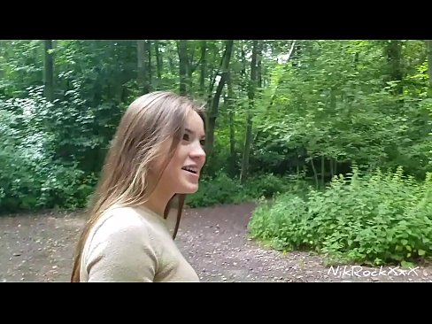 ❤️ Evelina'ya halka açık bir yerde sevişmemizi önerdim! O evet dedi. Sonra onu kıçından becerdim ve ağzına cum. Sonra kendine kızdı. ❤️ Seks videosu bizde